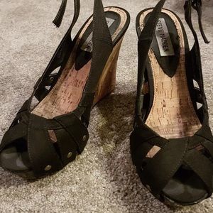 STEVE MADDEN CRAZZY WEDGE